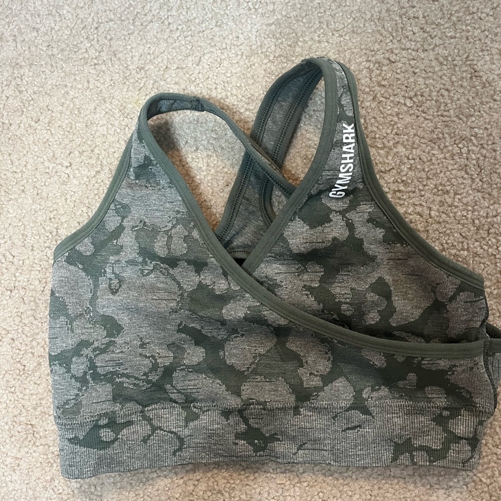 Gymshark adapt small sports bra, good quality